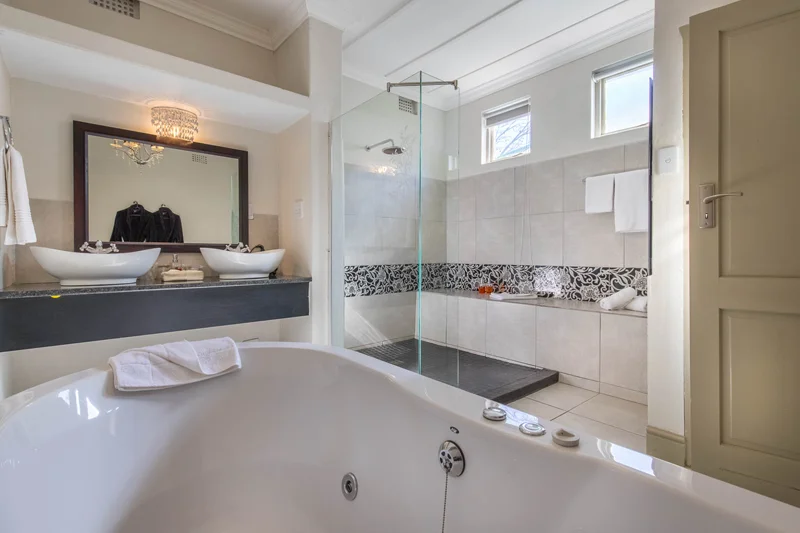 rm50.bathroom.2 rm50.bathroom.2